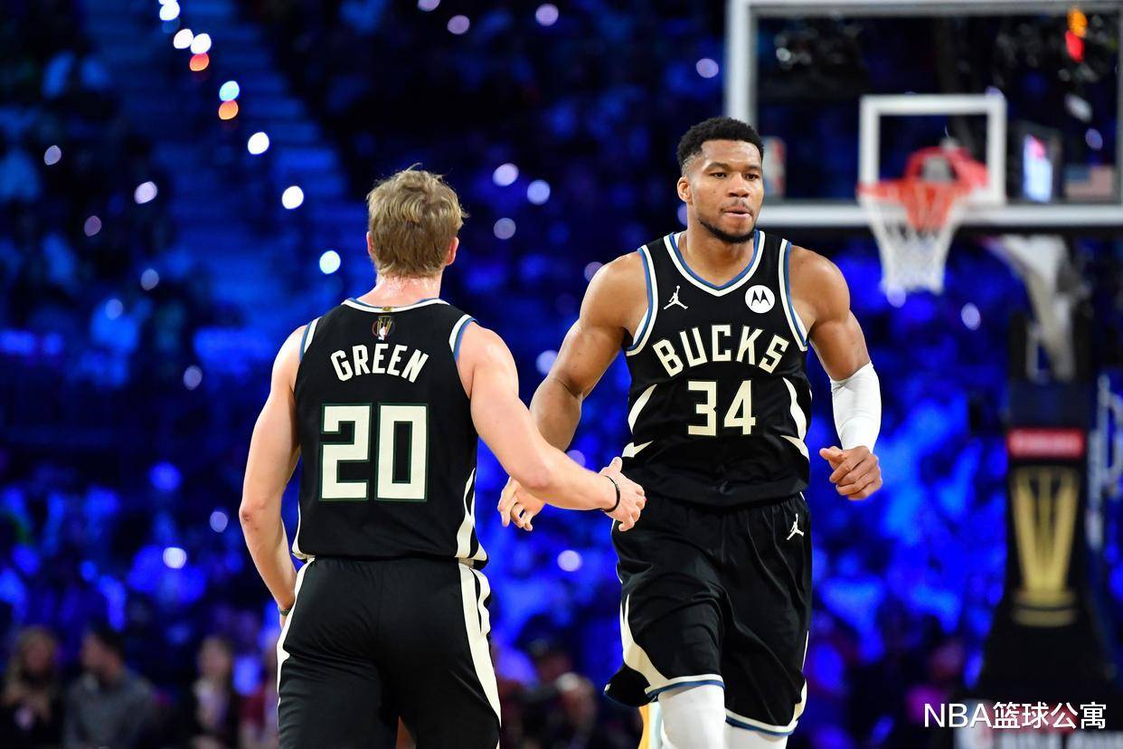 字母哥在公牛比赛中赛事规则更新,回归赛场引发热议!的简单介绍 字母哥在公牛比赛中赛事规则更新,回归赛场引发热议!的简单介绍